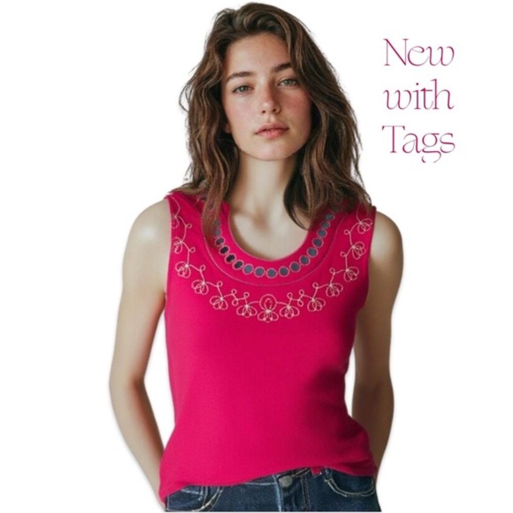 🛍💖 NWT 🆕 BRIGHT PINK BLING T-SHIRT TOP